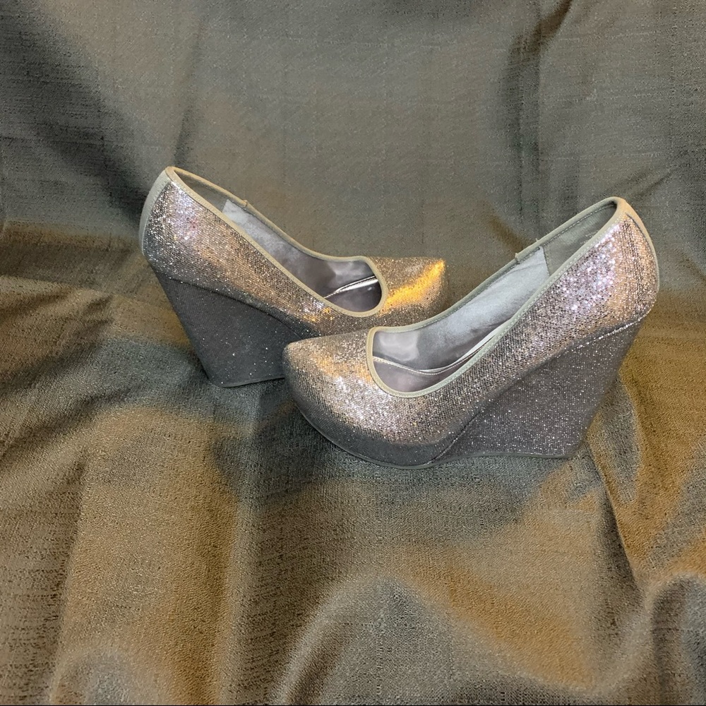 Mia Glitter Wedges